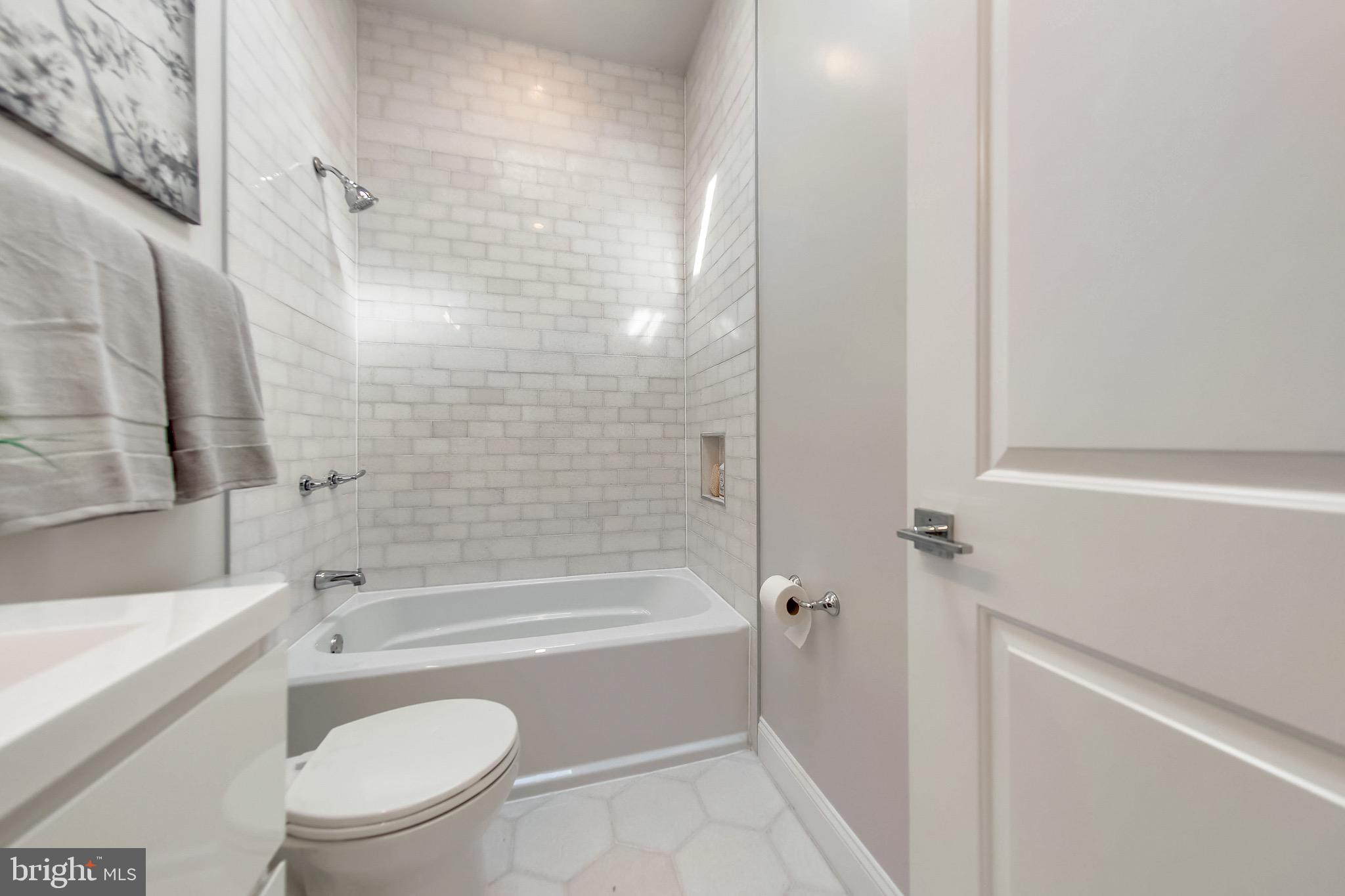 802 Delafield Place Northwest Washington, DC 20011 - Photo 22 of 37 Gallery Image 22
