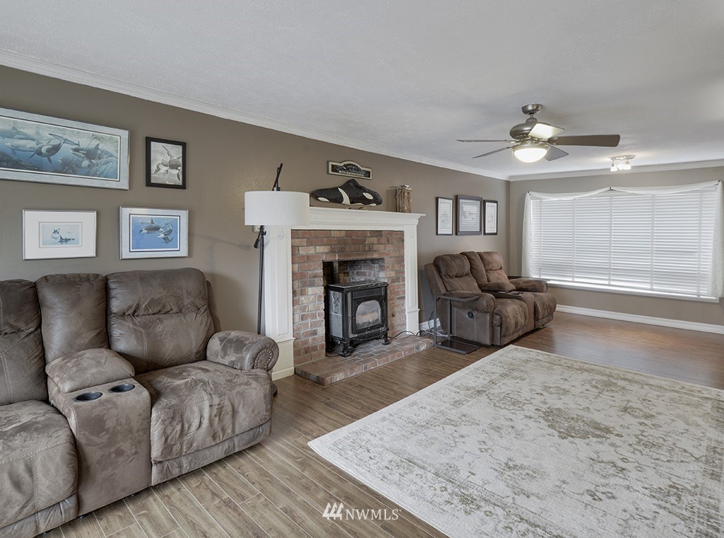 4423 Southeast 2nd Place Renton, WA 98059 - Photo 9 of 24