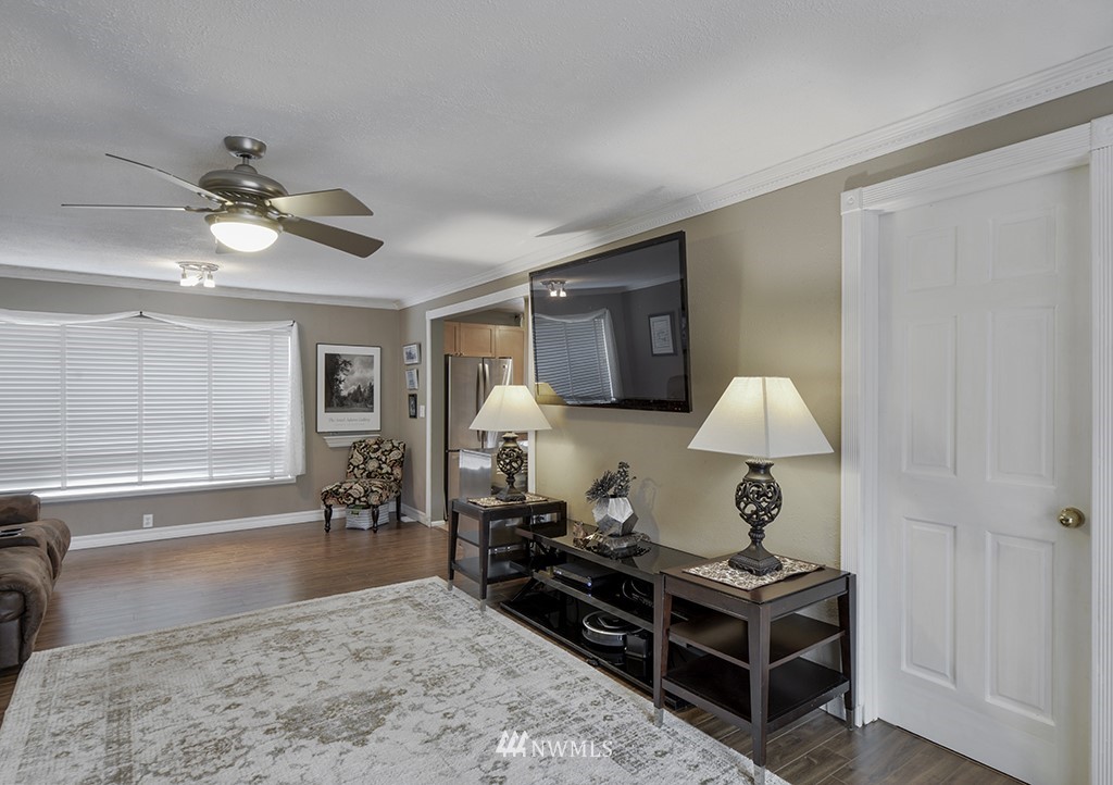 4423 Southeast 2nd Place Renton, WA 98059 - Photo 10 of 24