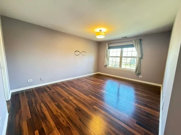 $2,850 | 1268 Old Mill Lane, Elk Grove Village, IL 60007