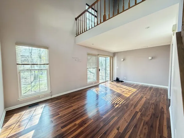 $2,850 | 1268 Old Mill Lane, Elk Grove Village, IL 60007