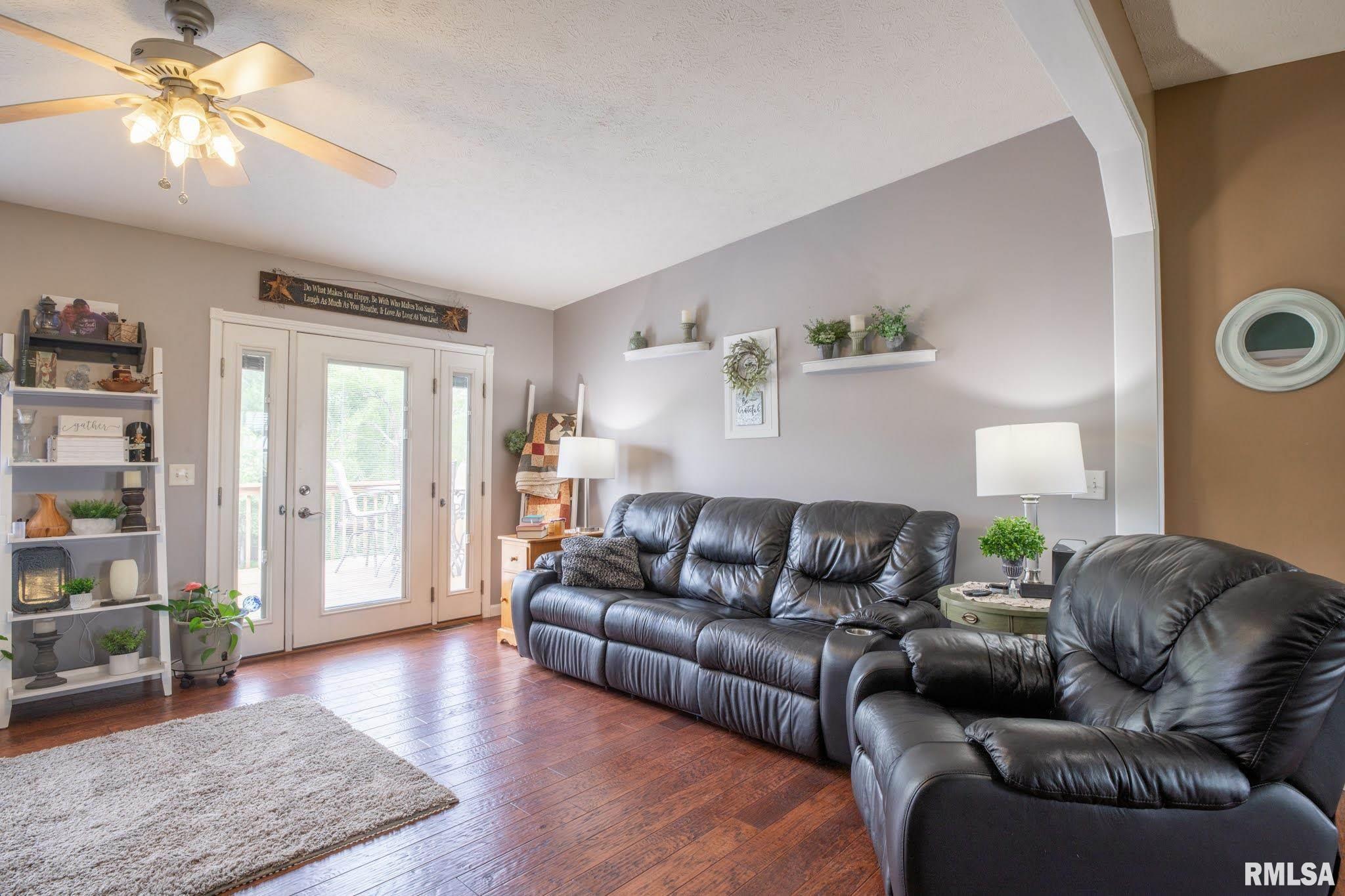 4241 Sheridan Road Pekin, IL 61554 - Photo 21 of 47 Gallery Image 21