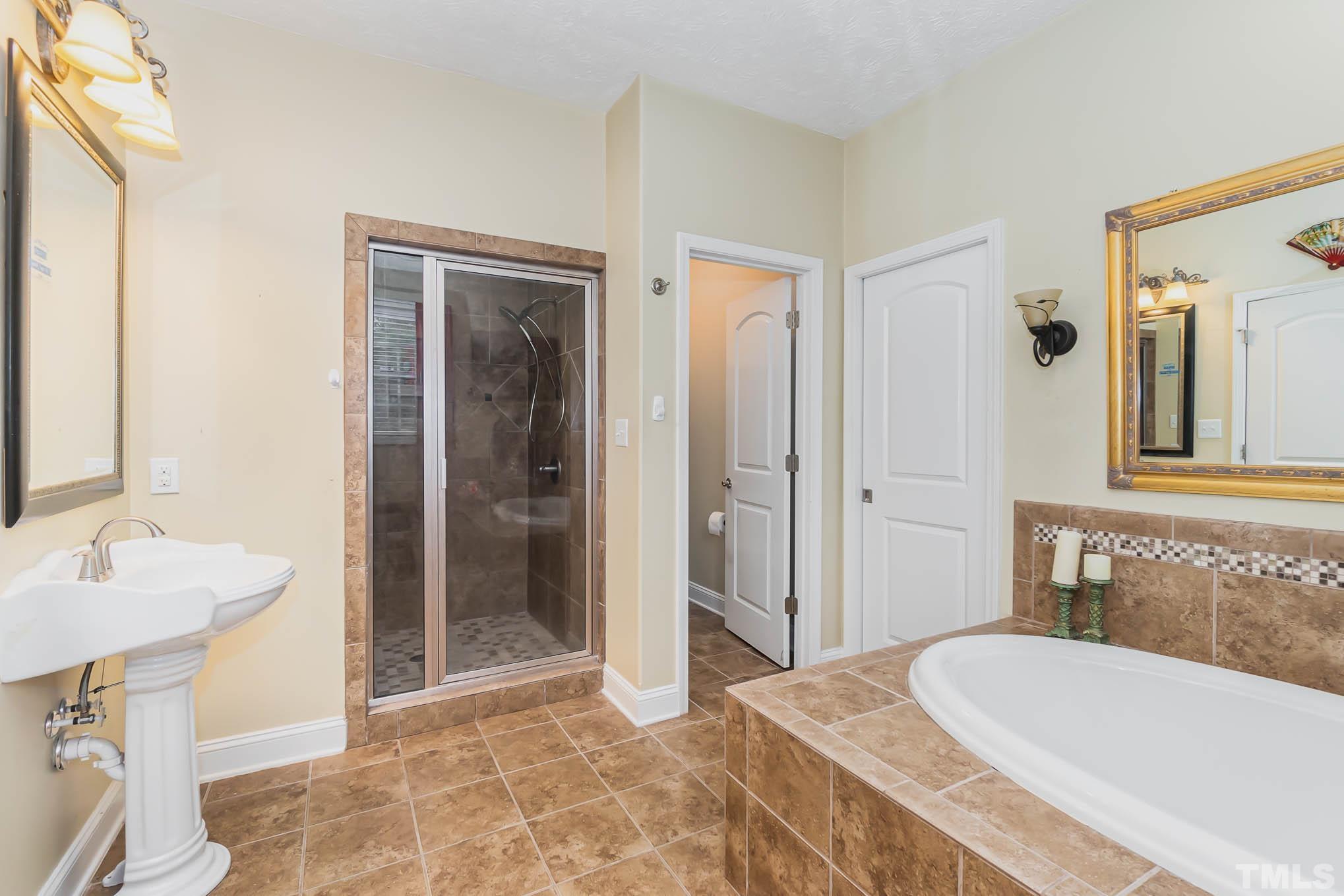 185 Roberts Road Sanford, NC 27332 - Photo 15 of 27 Gallery Image 15