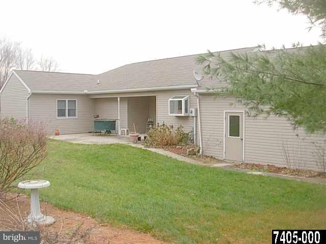 1195 Witmer Road York, PA 17406 - Photo 2 of 13 Gallery Image 2
