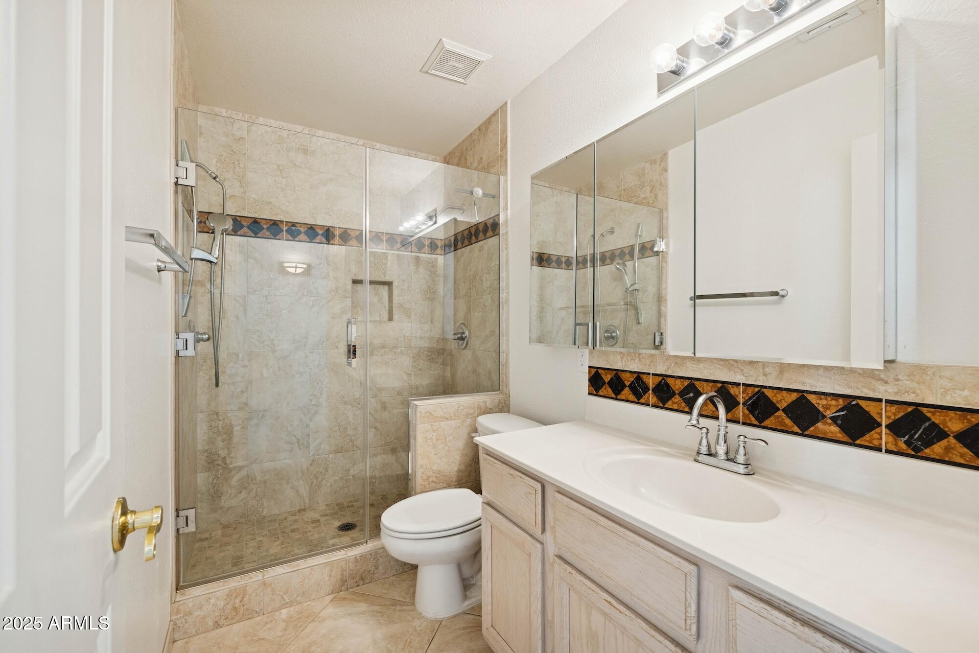 4341 North 32nd Way Phoenix, AZ 85018 - Photo 25 of 41 Bath 2