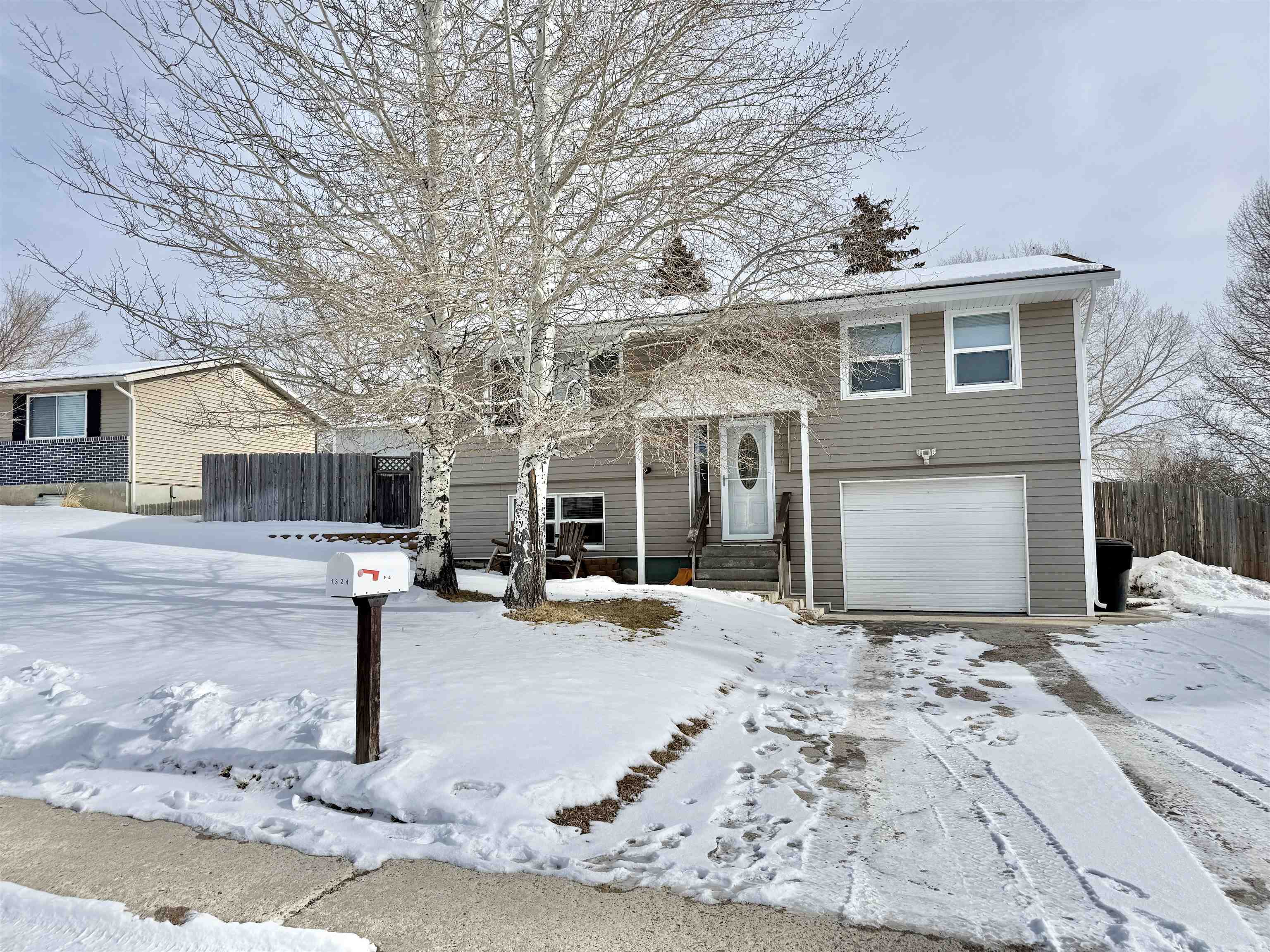 1324 4th W Avenue Kemmerer, WY 83101 - Photo 2 of 39