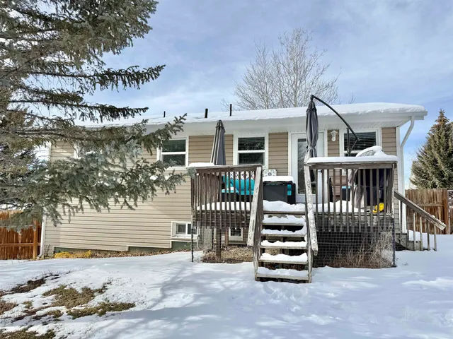 $230,000 | 1324 4th W Avenue, Kemmerer, WY 83101