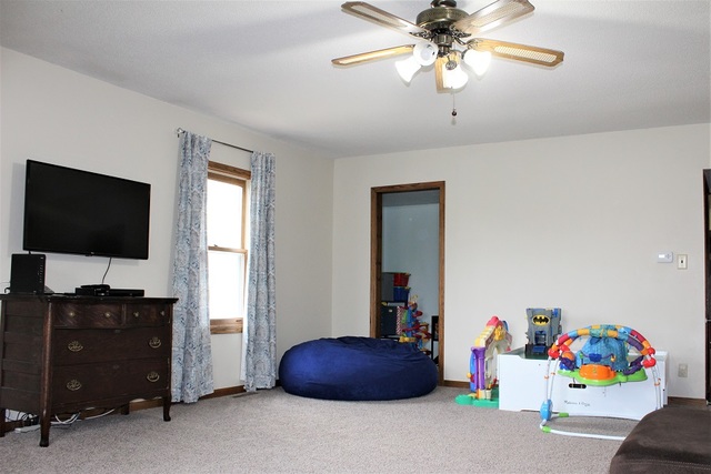 5417 Emerson Road Sterling, IL 61081 - Photo 8 of 21