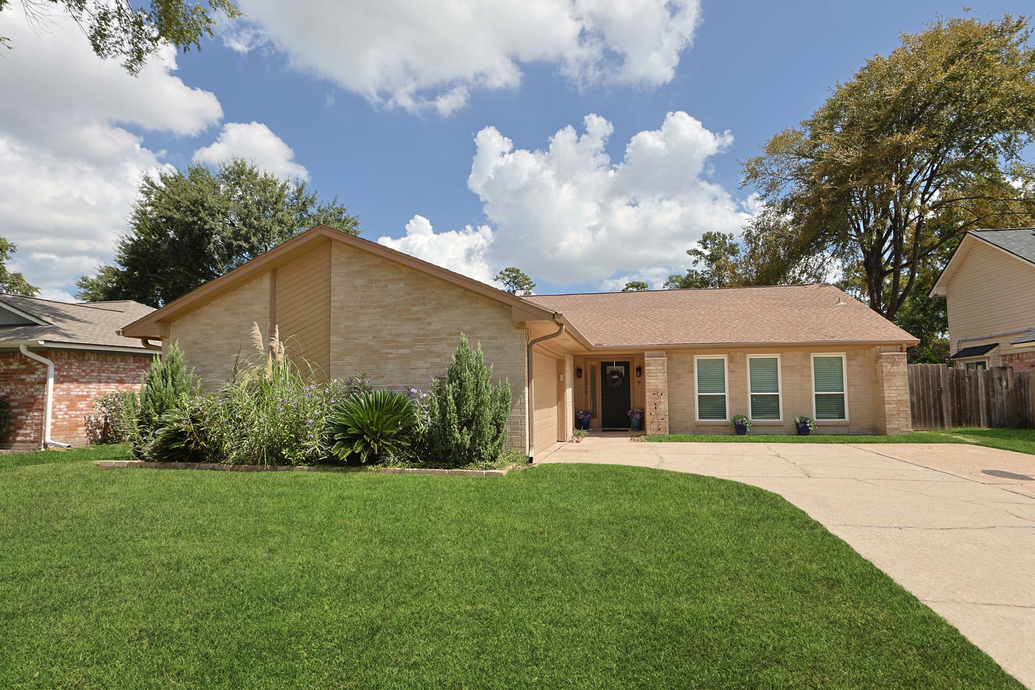 25318 Sugar Valley Lane Spring, TX 77373 - Photo 4 of 39 Gallery Image 4