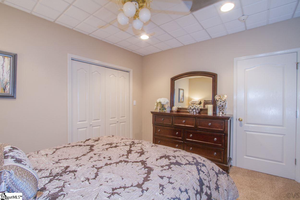 300 Plantation Point Anderson, SC 29625 - Photo 34 of 36 Gallery Image 34