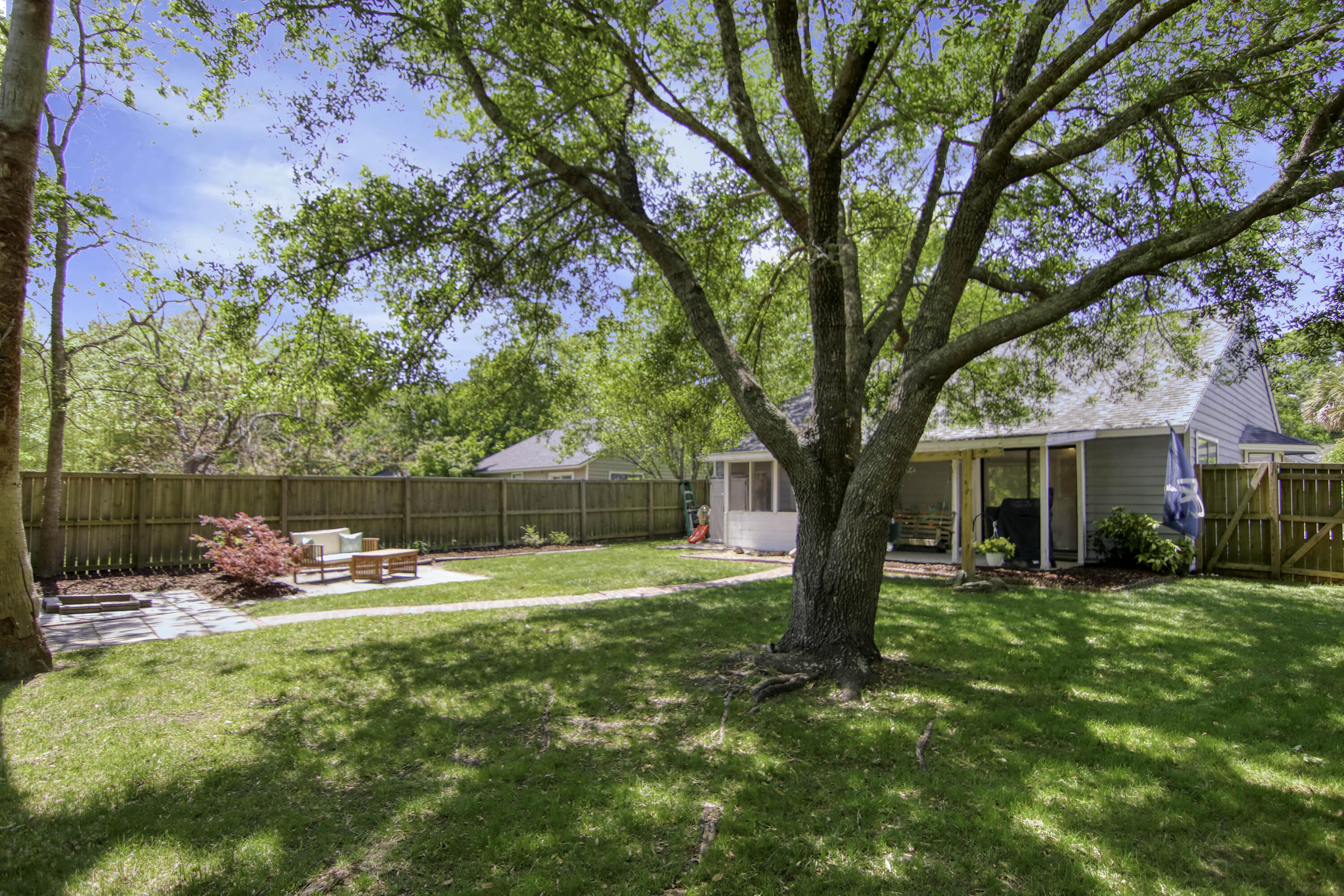 1140 Shoreham Road Charleston, SC 29412 - Photo 3 of 46 1140 Shoreham Rd
