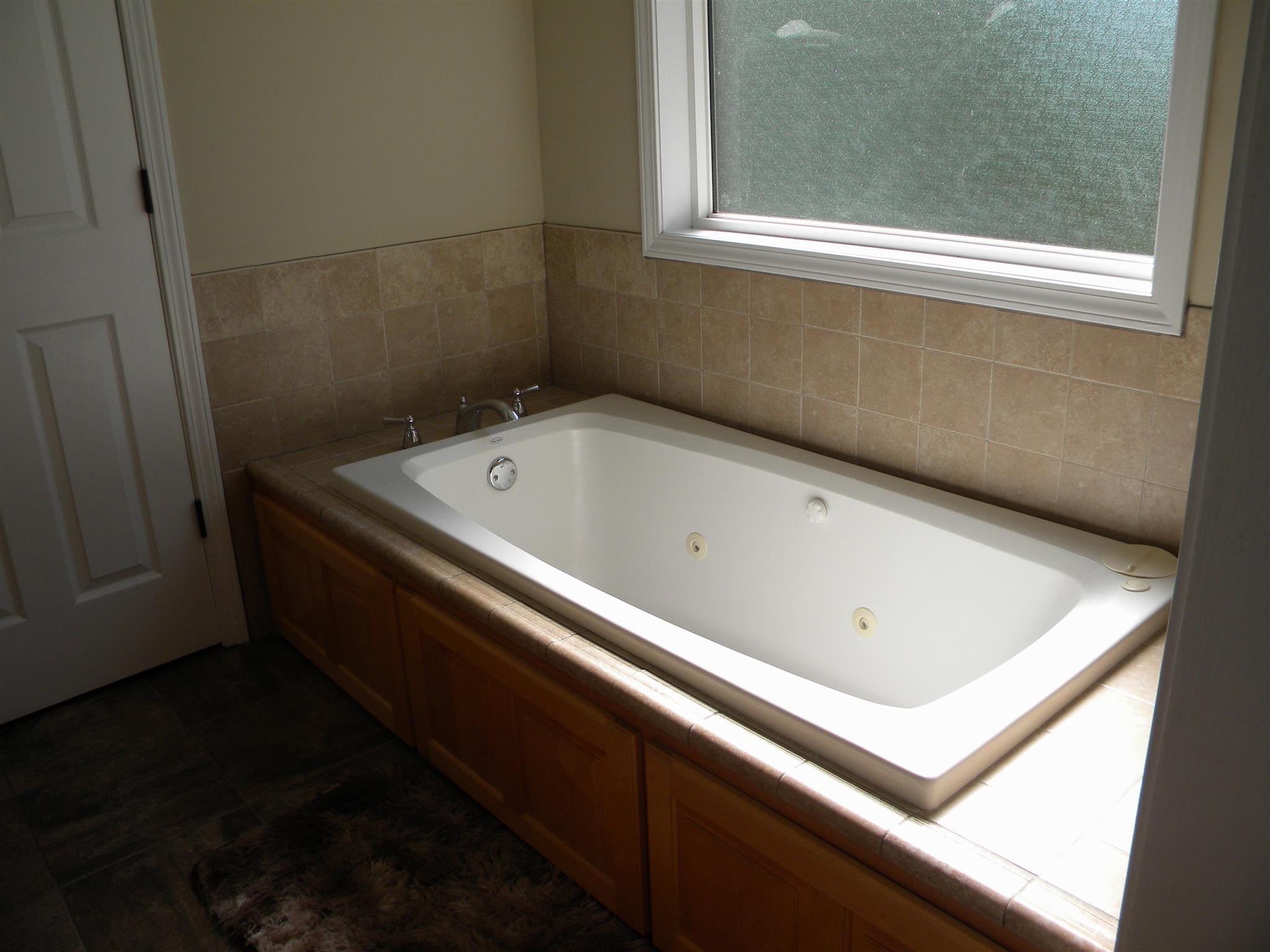 155 Northview Road Hohenwald, TN 38462 - Photo 24 of 28 Master Bath Whirlpool tub