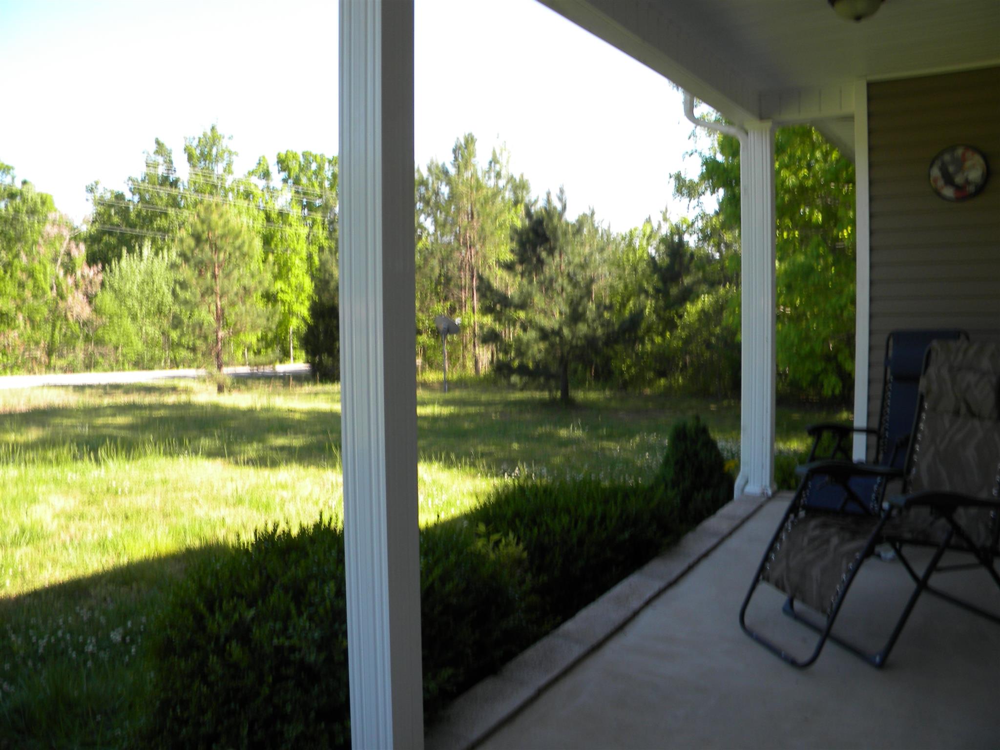 155 Northview Road Hohenwald, TN 38462 - Photo 28 of 28 Covered front porch