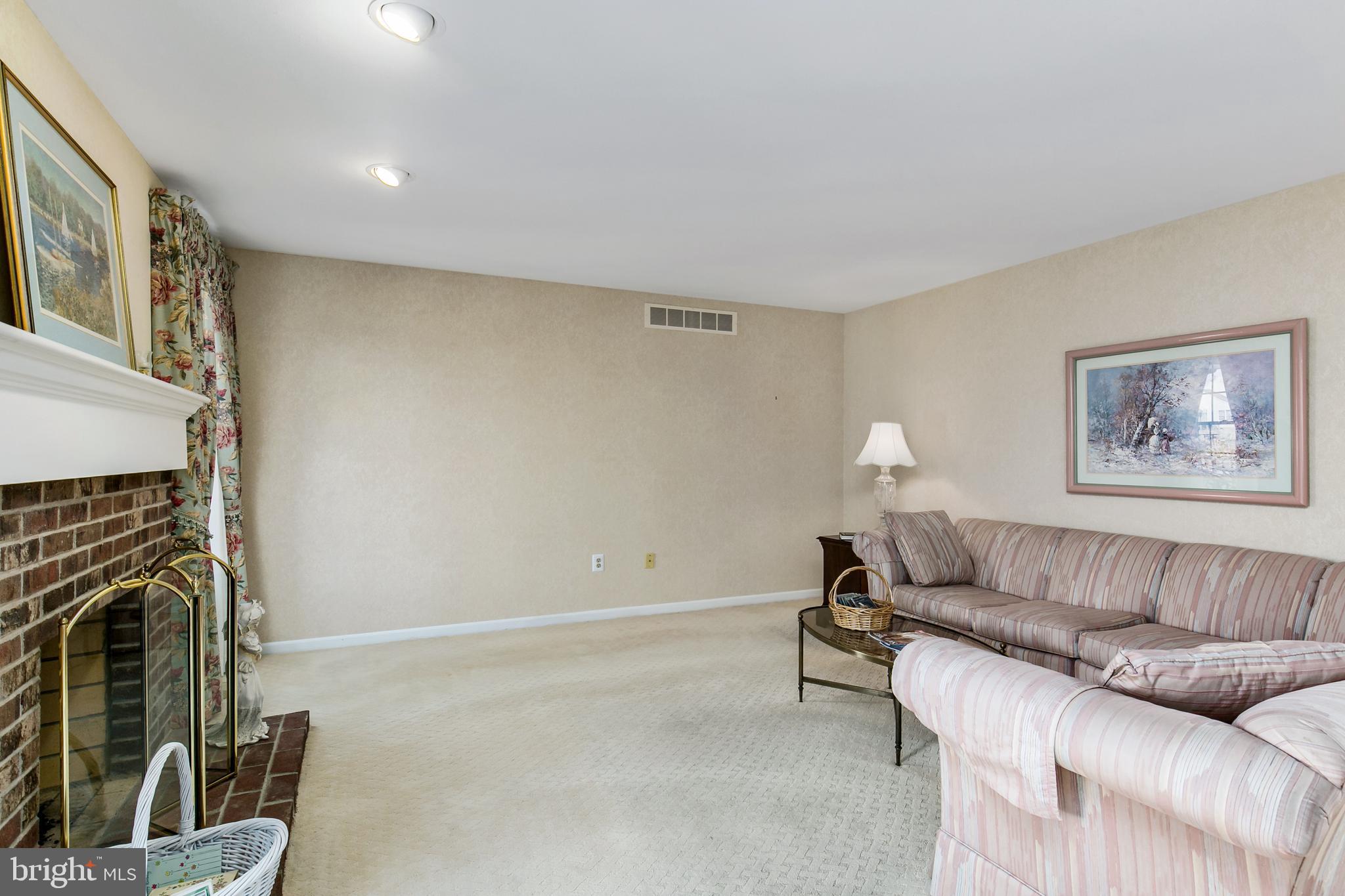 32 Periwinkle Drive Mount Laurel, NJ 08054 - Photo 16 of 50