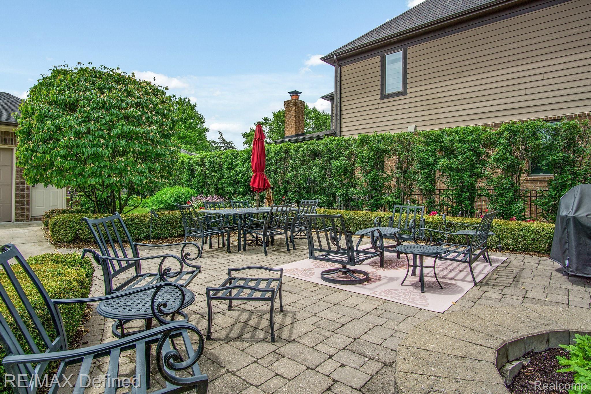 339 Ferndale Avenue Rochester, MI 48307 - Photo 58 of 64 Ferndale-Exterior-12.jpg