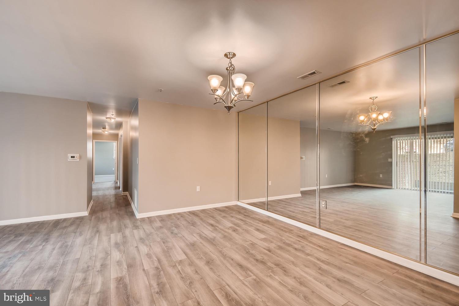 3905 Darleigh Road, Unit B Baltimore, MD 21236 - Photo 15 of 29 Dining