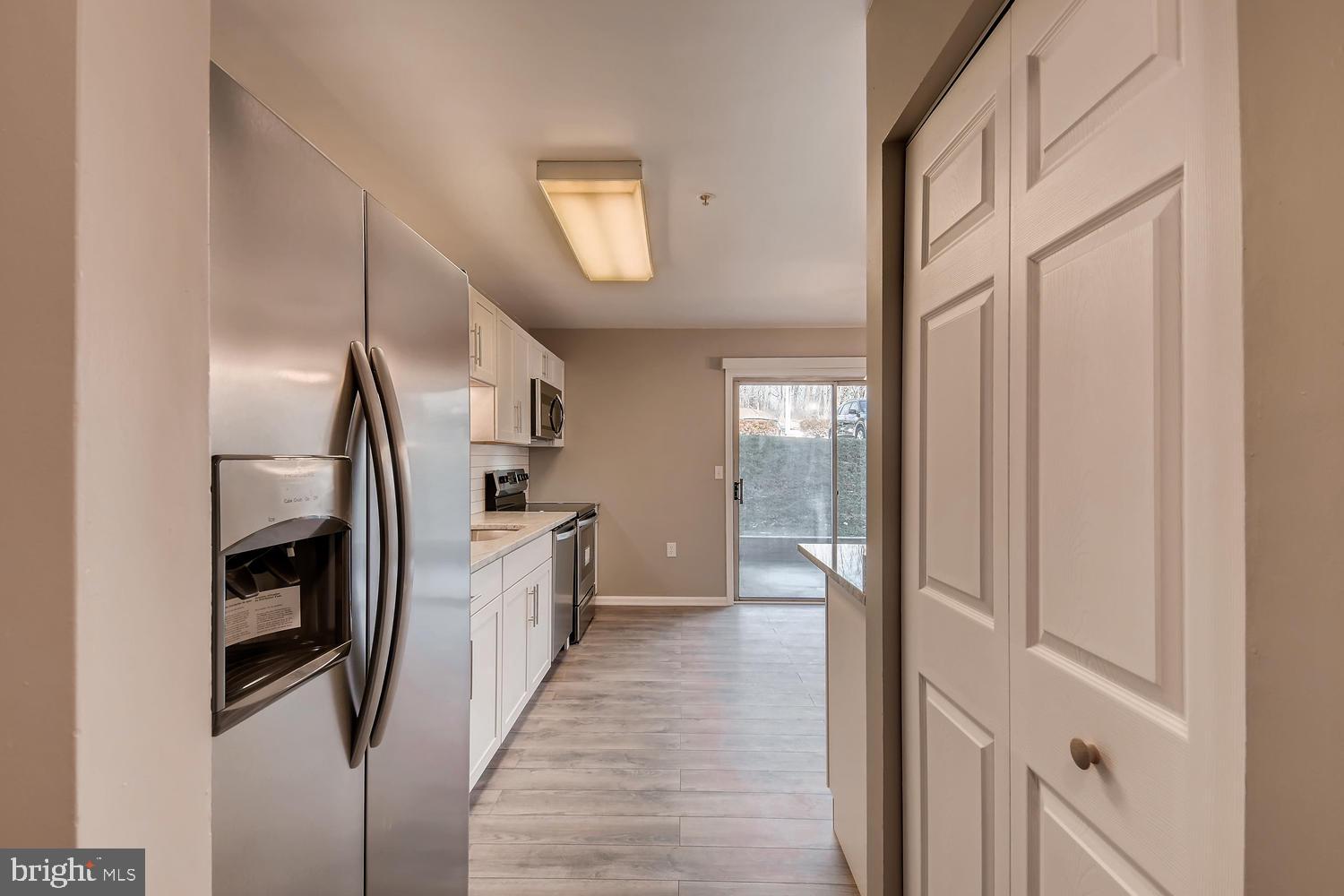 3905 Darleigh Road, Unit B Baltimore, MD 21236 - Photo 8 of 29 Kitchen