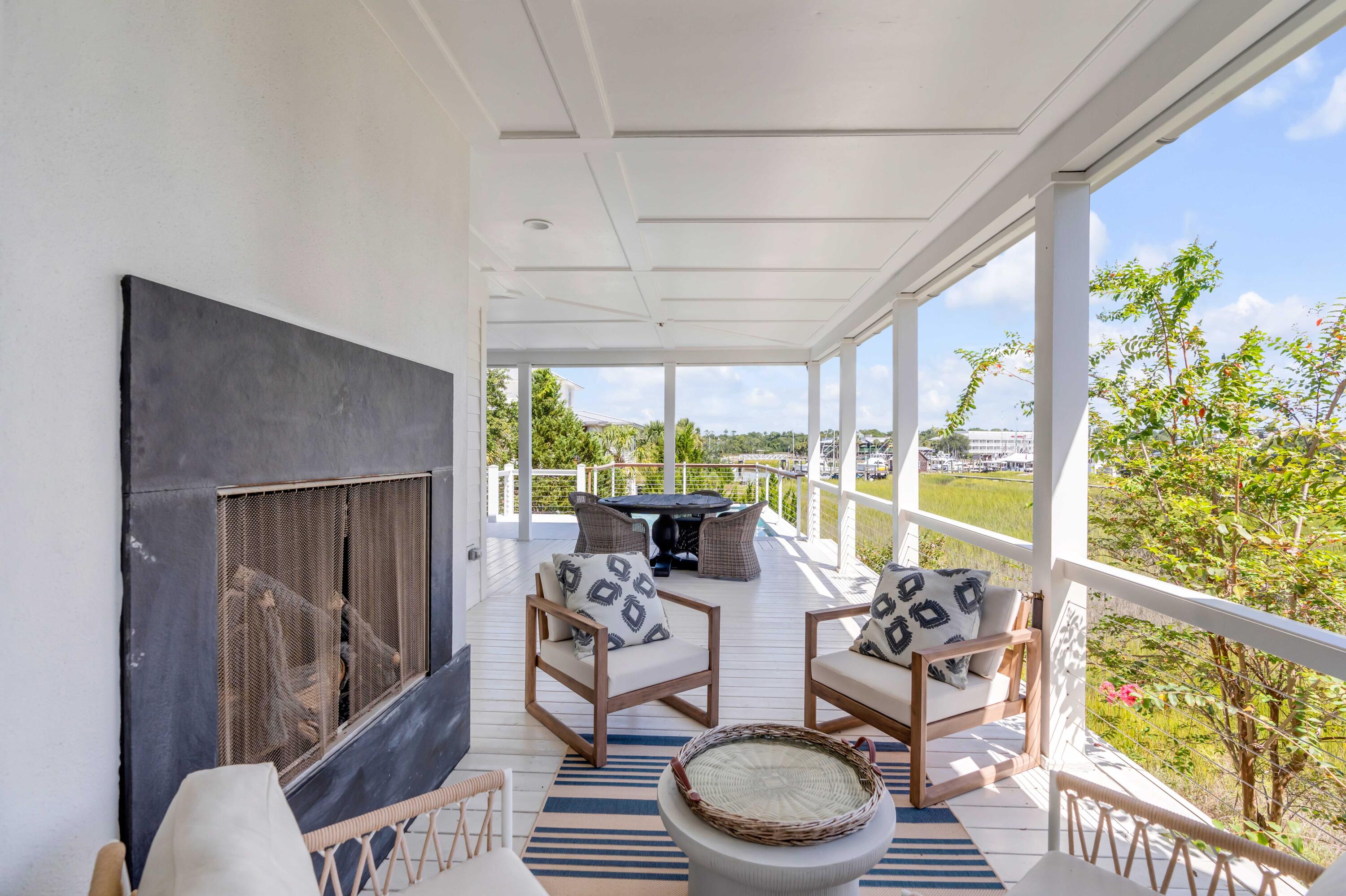 228 Haddrell Street Mount Pleasant, SC 29464 - Photo 17 of 37 228Haddrell_NickCannPhoto-08537