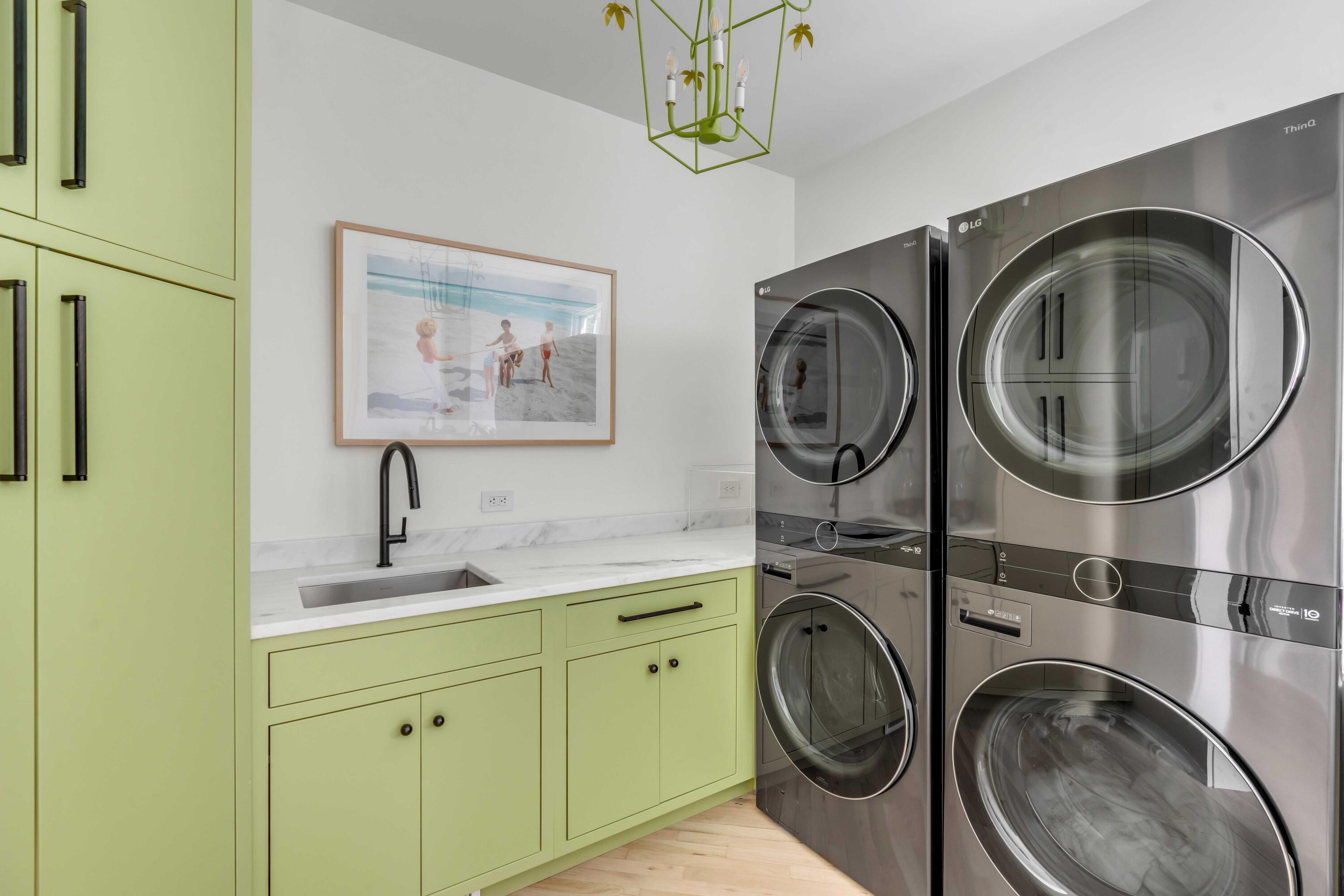 228 Haddrell Street Mount Pleasant, SC 29464 - Photo 27 of 37 228Haddrell_NickCannPhoto-08437