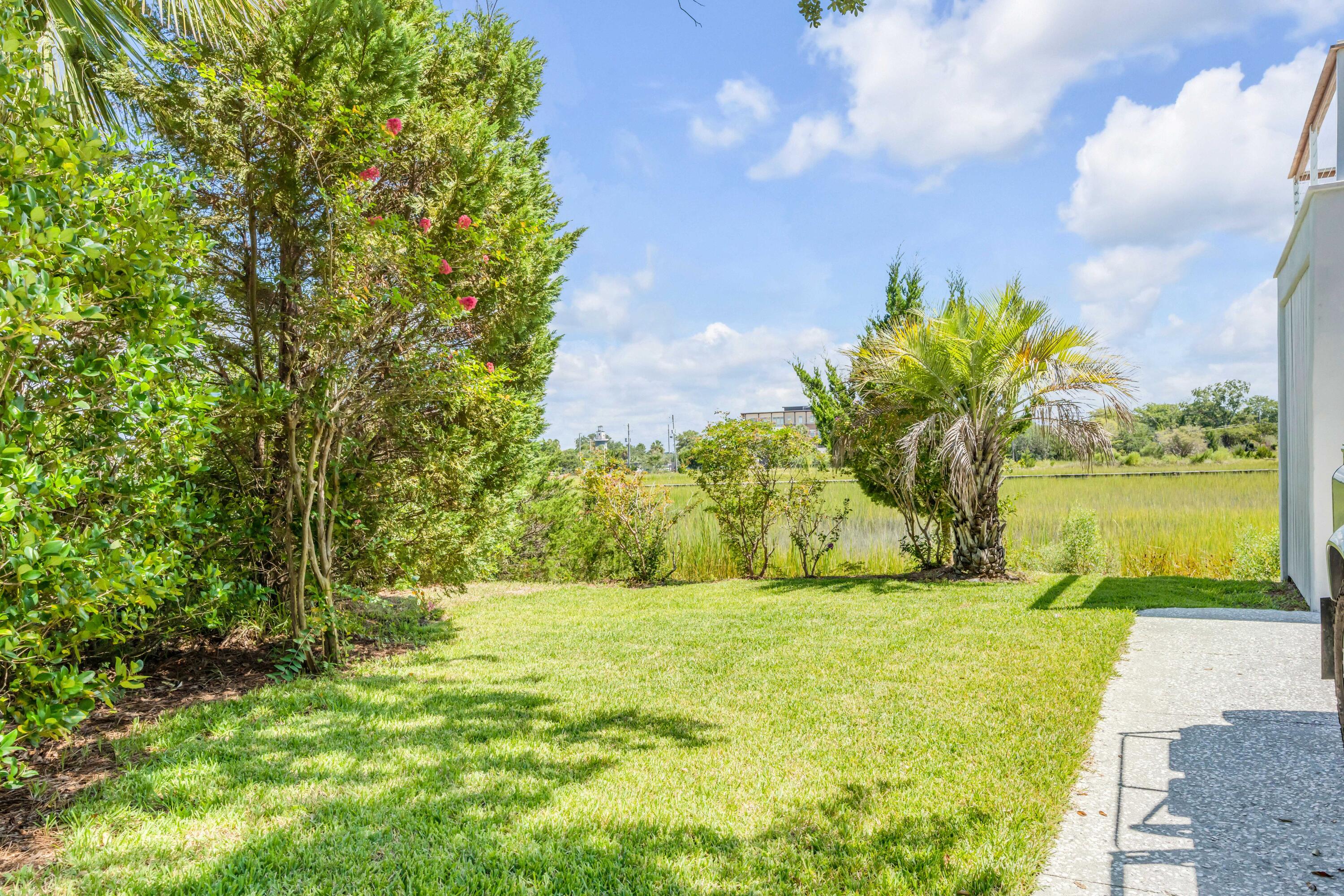 228 Haddrell Street Mount Pleasant, SC 29464 - Photo 34 of 37 228Haddrell_NickCannPhoto-08734