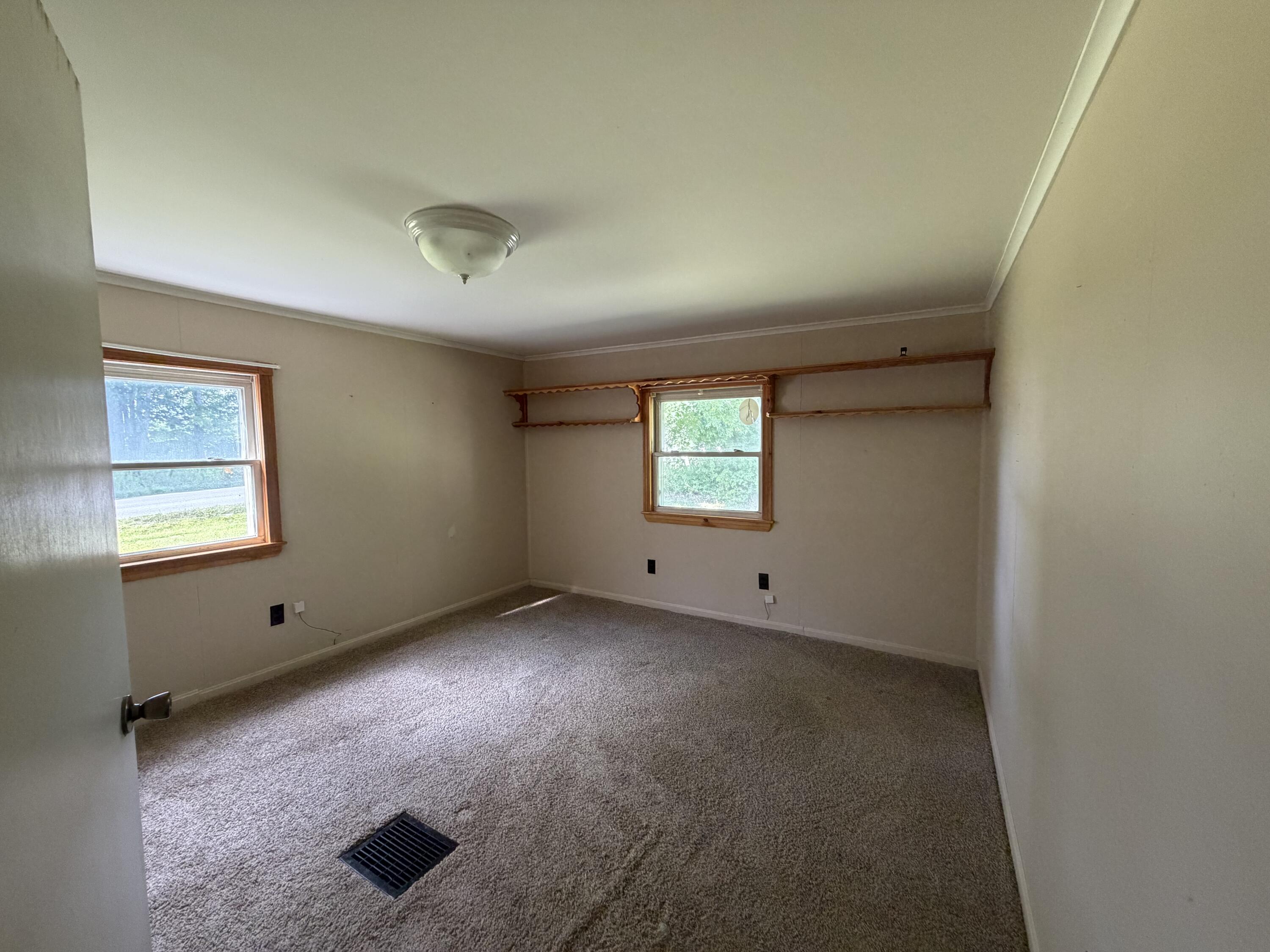 281 Foxcroft Road Houlton, ME 04730 - Photo 5 of 32 IMG_6473
