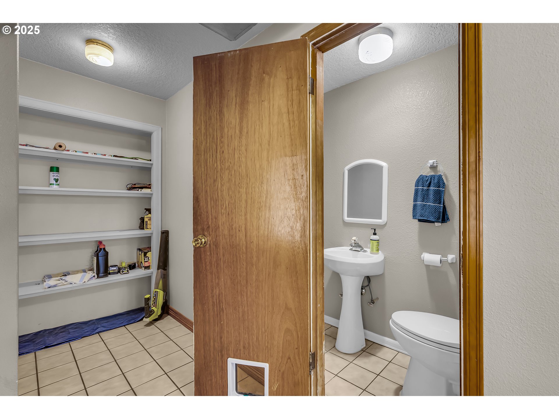 821 Bridge Street Vernonia, OR 97064 - Photo 32 of 45 a bathroom with a sink a toilet and shower