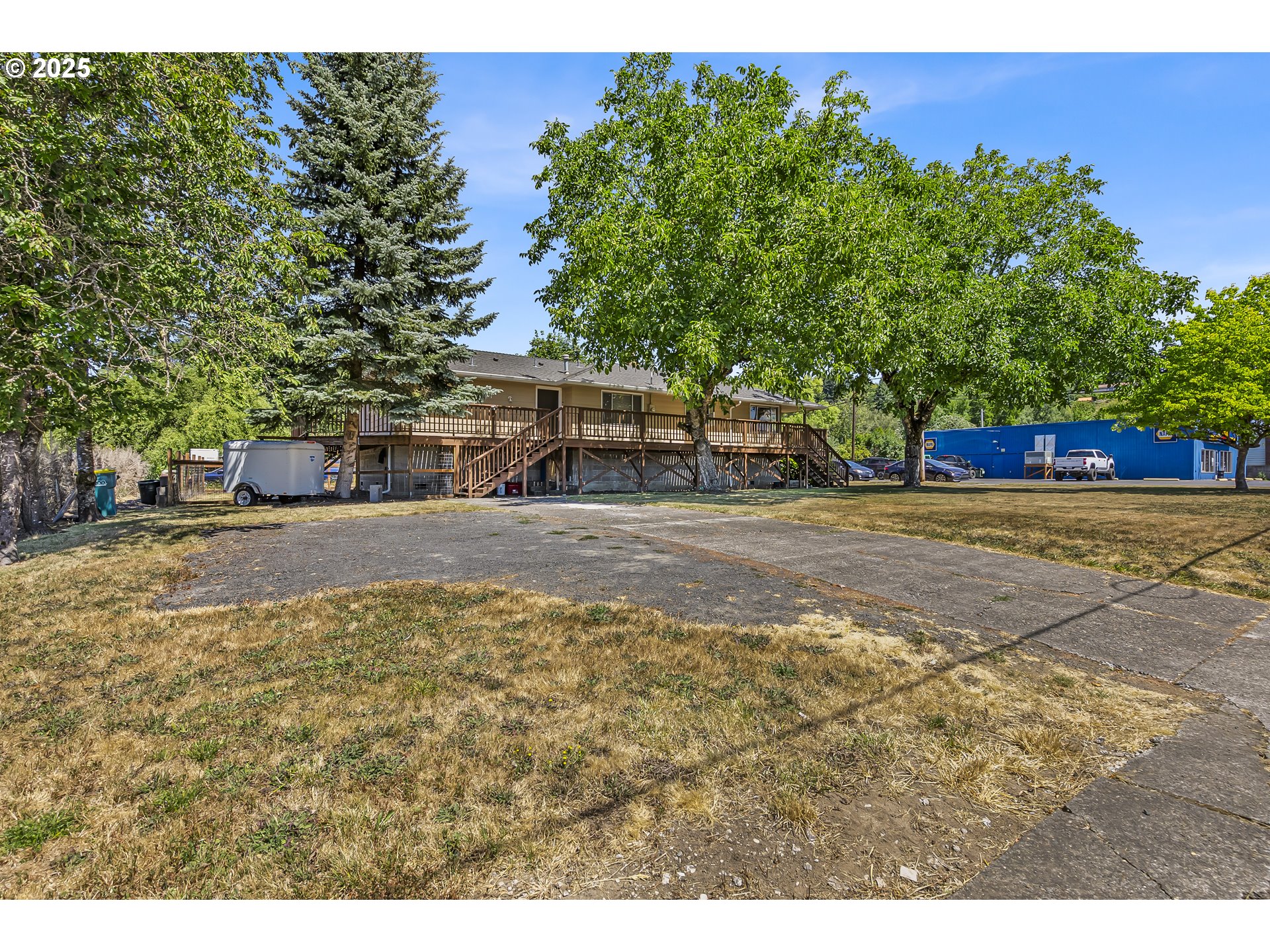 821 Bridge Street Vernonia, OR 97064 - Photo 6 of 45 a house view with a outdoor space