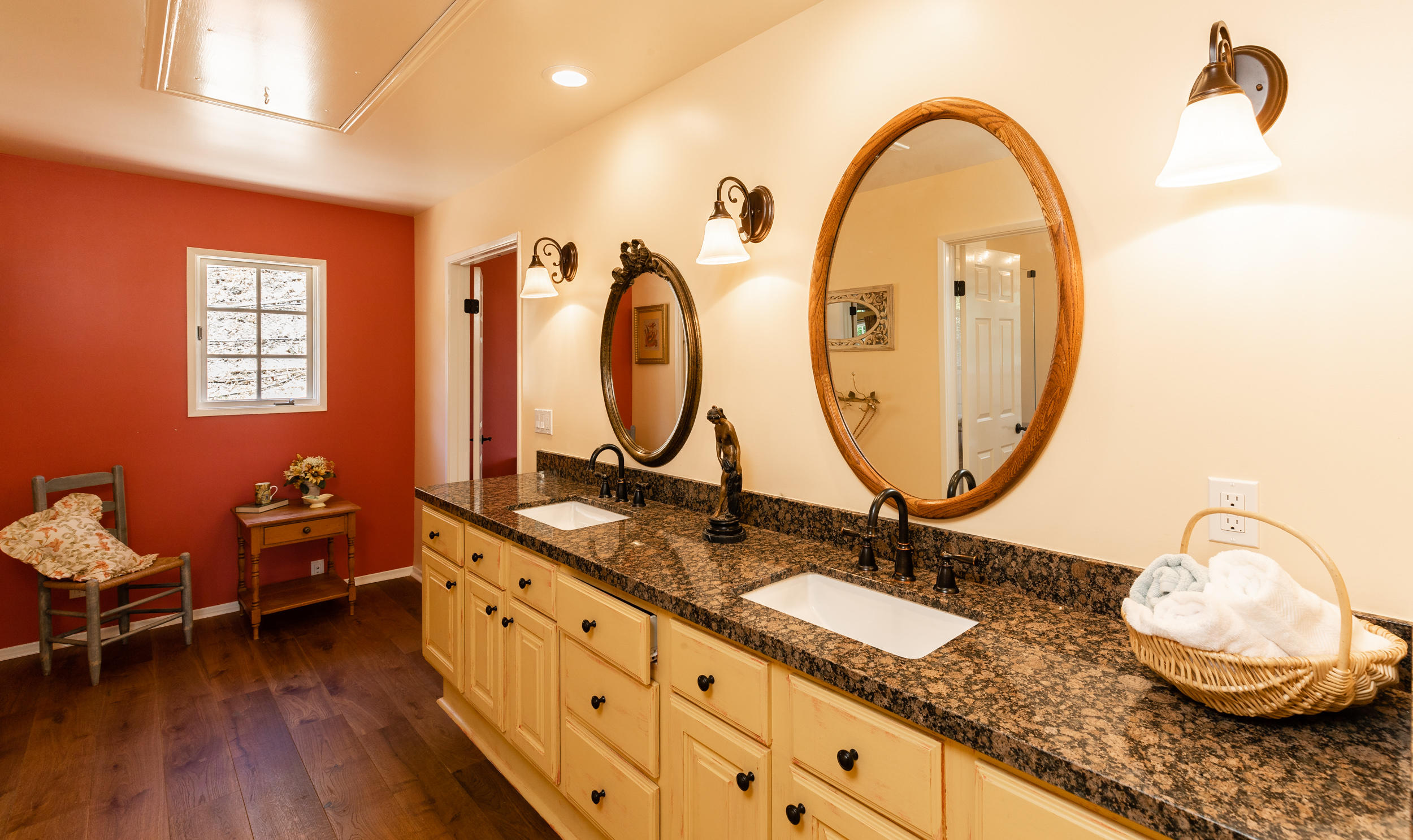 850 Cheltenham Road Santa Barbara, CA 93105 - Photo 12 of 20 Spa Bath
