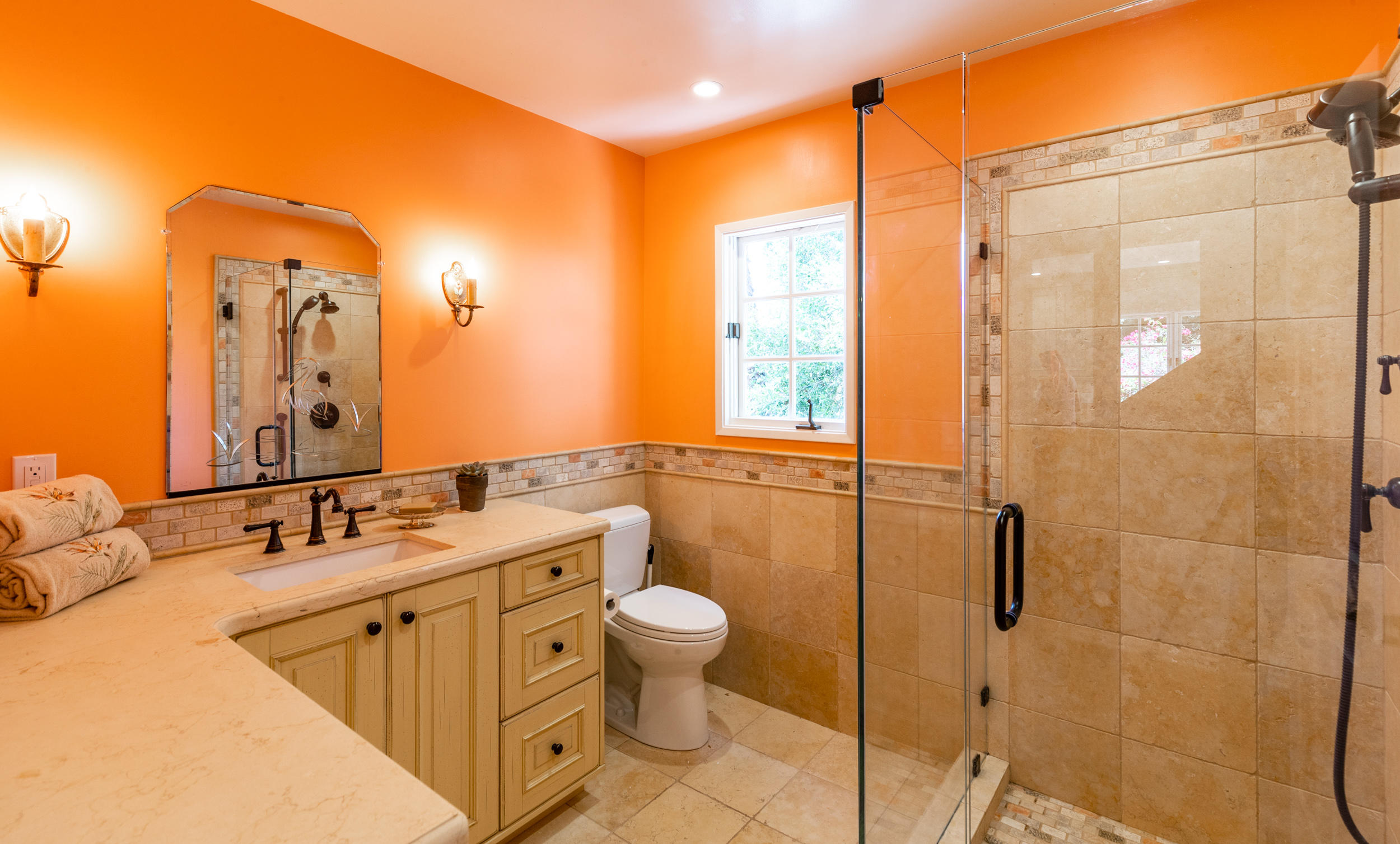 850 Cheltenham Road Santa Barbara, CA 93105 - Photo 16 of 20 Bathroom 2