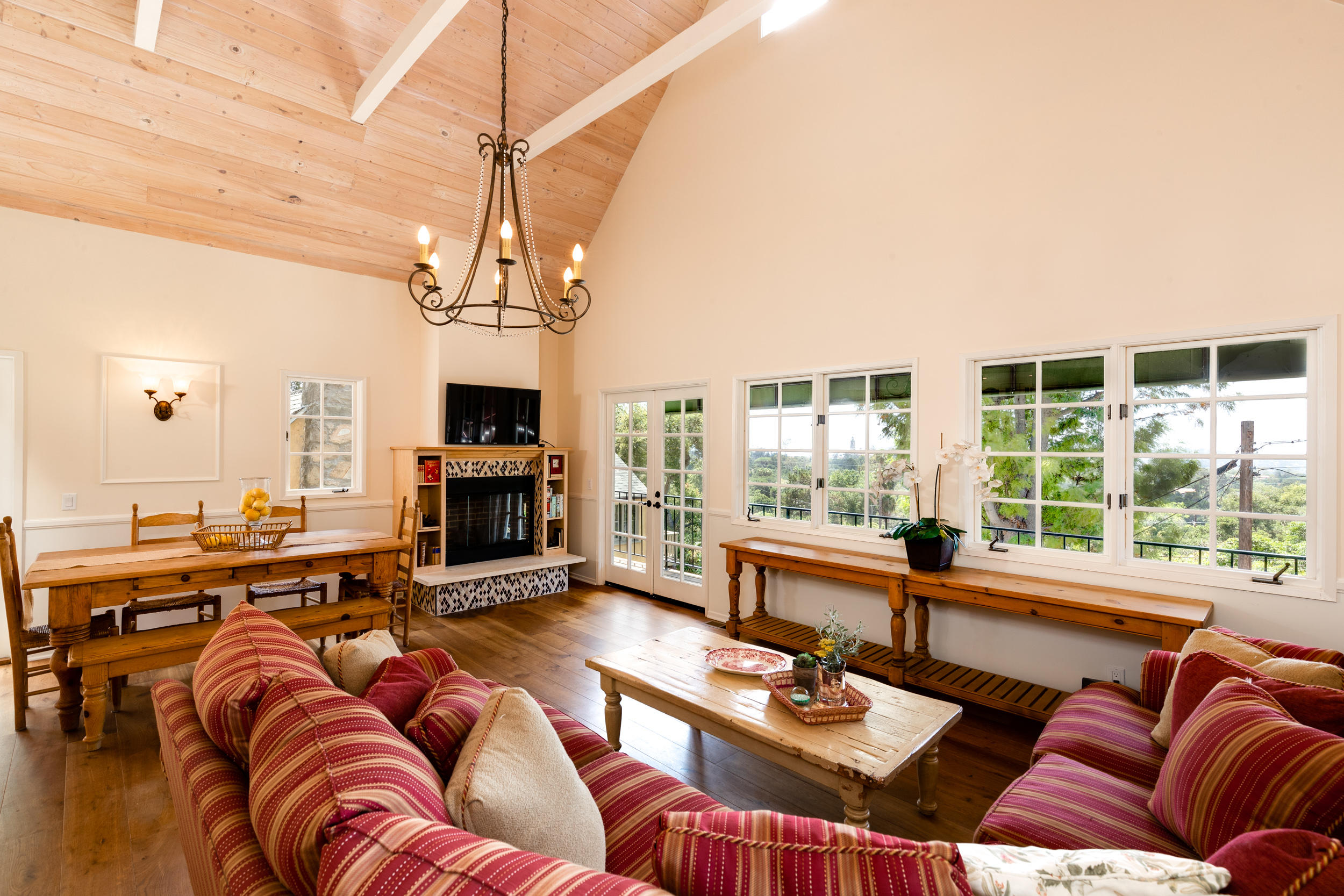 850 Cheltenham Road Santa Barbara, CA 93105 - Photo 3 of 20 Open Conept Indoor/Outdoor Living