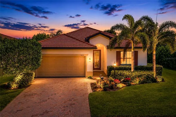 $575,000 | 10233 Loch Lomond Drive, Bradenton, FL 34211