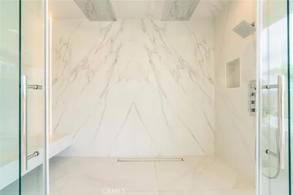 $4,899,000 | 5633 Newcastle Lane, Calabasas, CA 91302