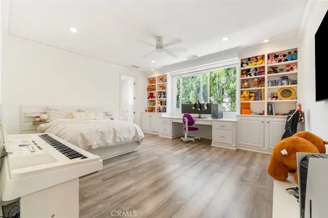 $4,949,000 | 5633 Newcastle Lane, Calabasas, CA 91302