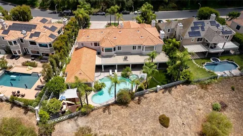 $4,949,000 | 5633 Newcastle Lane, Calabasas, CA 91302