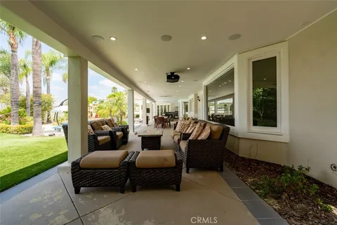 $4,899,000 | 5633 Newcastle Lane, Calabasas, CA 91302