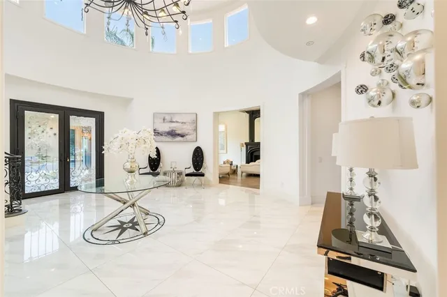 $4,949,000 | 5633 Newcastle Lane, Calabasas, CA 91302