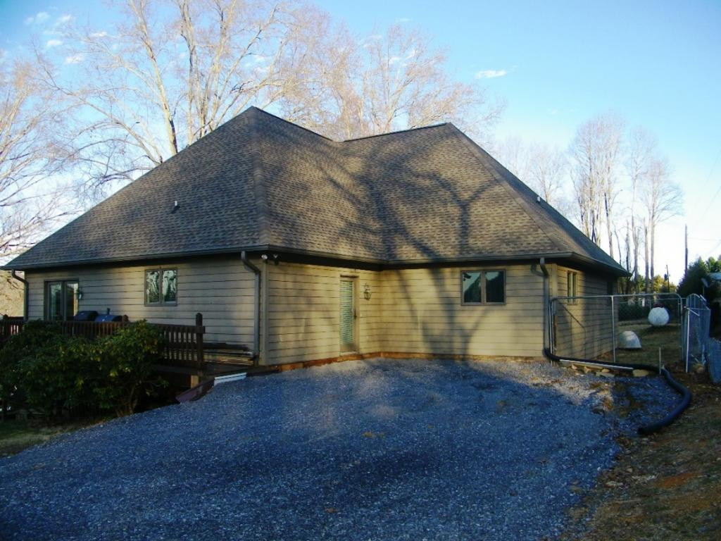 670 Oak Grove Road Gray, TN 37615 - Photo 4 of 35 Photo 4