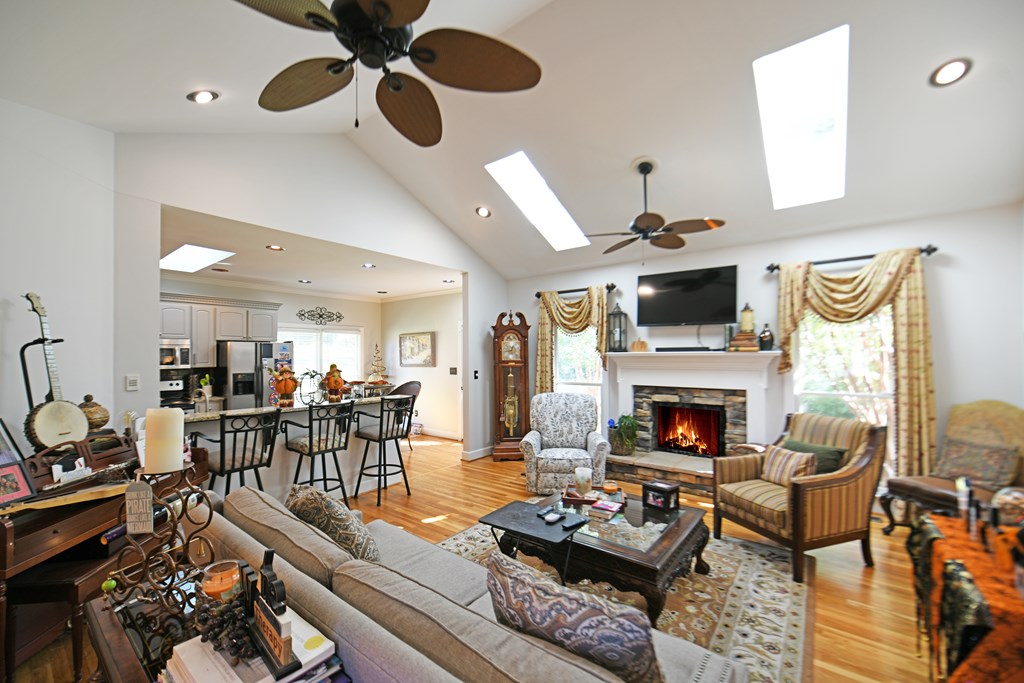 128 Ridgewood Circle Greenwood, SC 29649 - Photo 3 of 28 Gallery Image 3