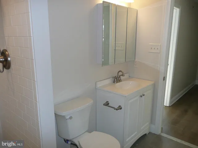 $2,850 | 536 Easton Road, Unit 2, Horsham, PA 19044