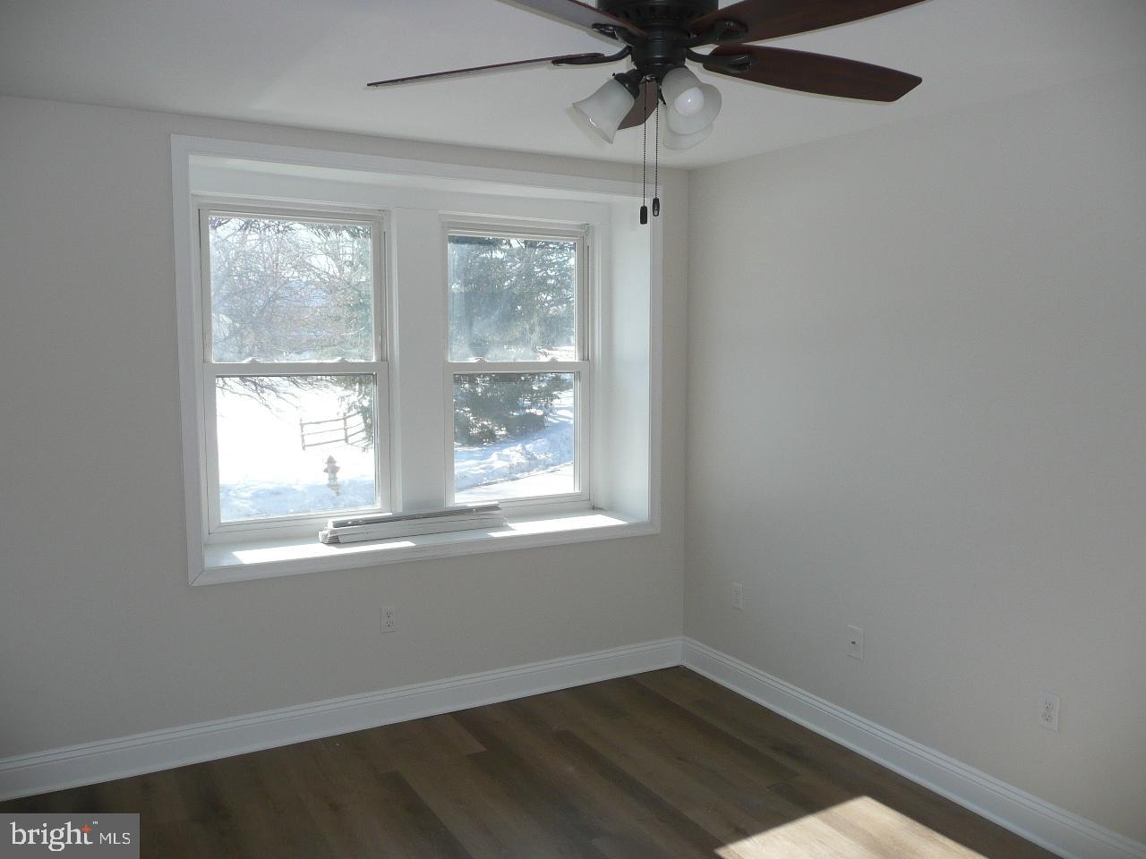 536 Easton Road, Unit 2 Horsham, PA 19044 - Photo 2 of 13