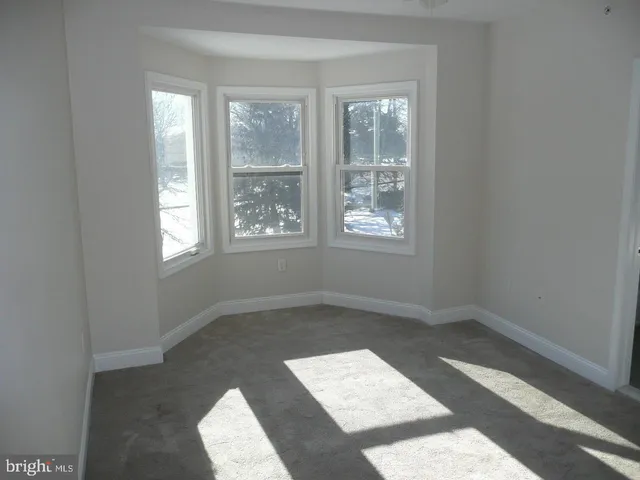 $2,850 | 536 Easton Road, Unit 2, Horsham, PA 19044