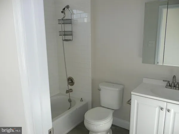 $2,750 | 536 Easton Road, Unit 2, Horsham, PA 19044