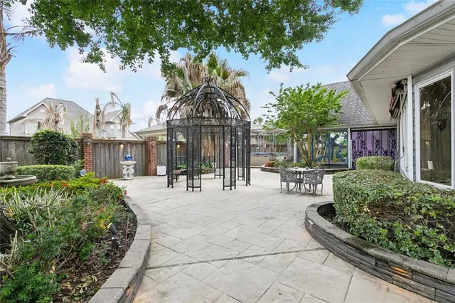 $649,000 | 53 Hermitage Drive, Marrero, LA 70072