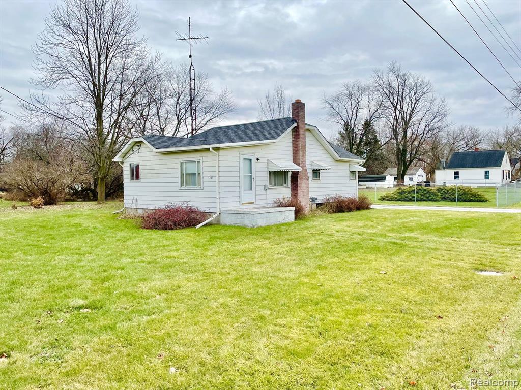 6209 Corunna Road Flint, MI 48532 - Photo 1 of 5