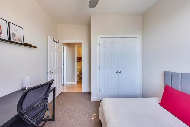 $3,400 | 4553 North Magnolia Avenue, Unit 504, Chicago, IL 60640