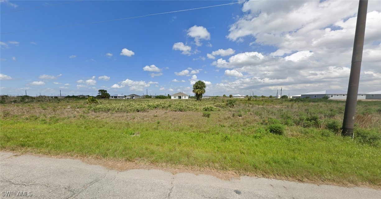 641 Royce Road LaBelle, FL 33935 - Photo 2 of 4 a view of a lake