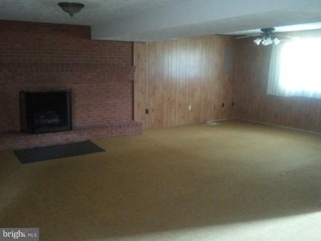 3 Richmond Road Front Royal, VA 22630 - Photo 10 of 17 Family Room