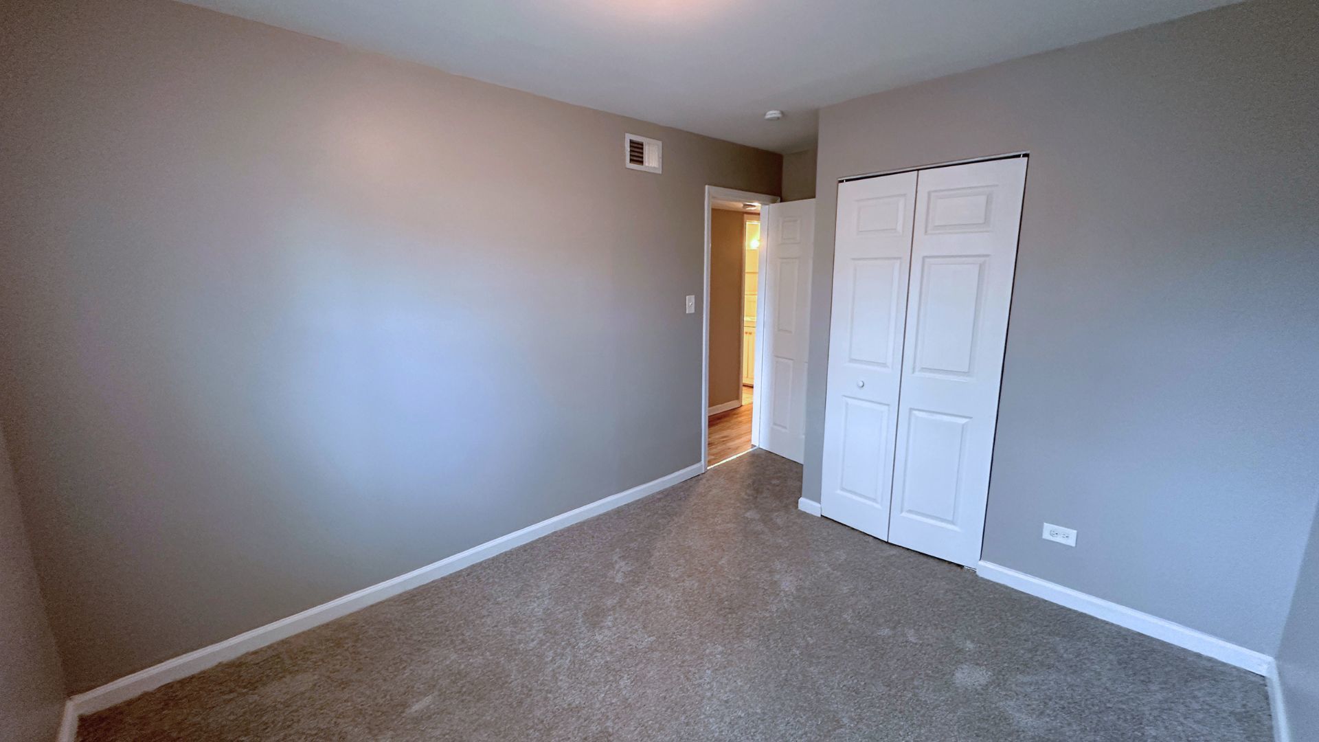 11628 South Church Street Chicago, IL 60643 - Photo 9 of 14 a view of an empty room