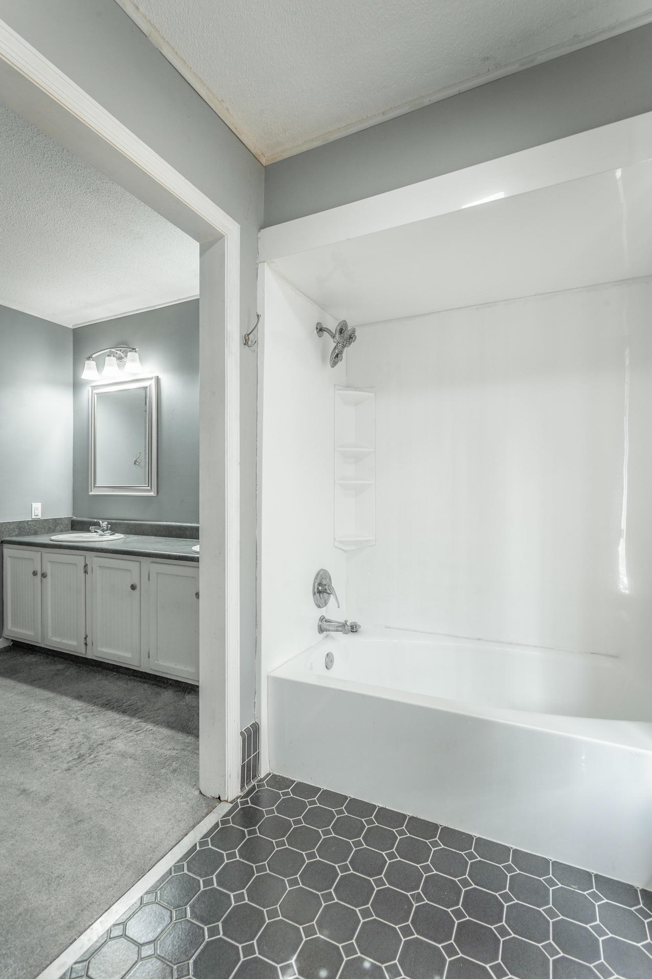 1109 North Concord Road Chattanooga, TN 37421 - Photo 56 of 88 Full Bathroom 1