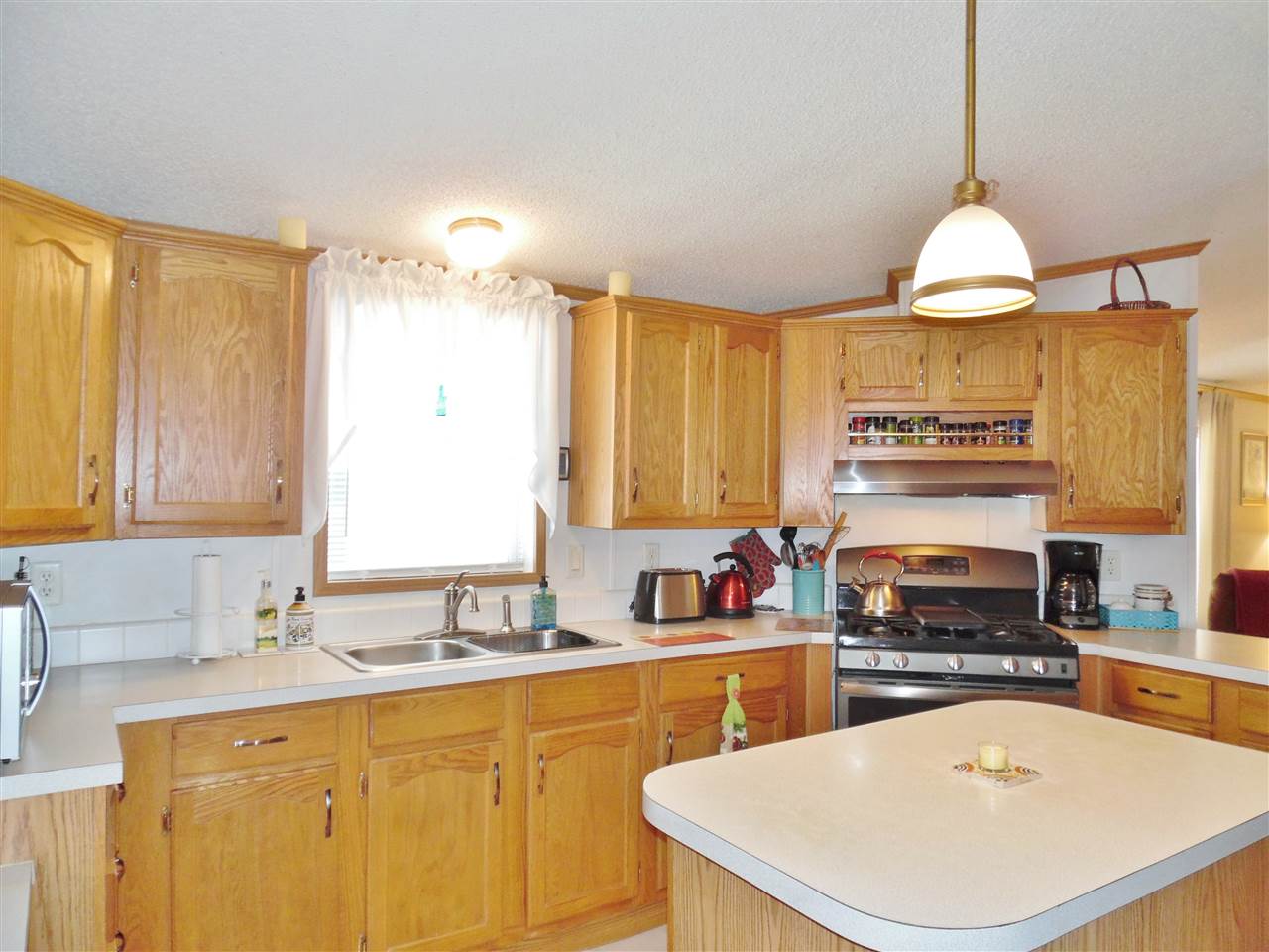 119 Robin Hood Lane Exeter, NH 03833 - Photo 15 of 35 Gallery Image 15